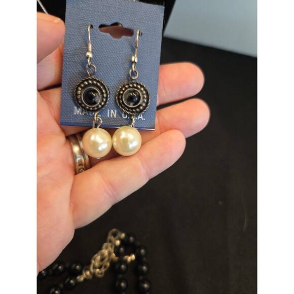 Worthington 16"-18" Necklace, Double Strand Black Faux Pearls & Earrings (New) - Picture 9 of 9